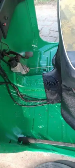 Bajaj RE 205 2011 Three Wheel (Used)