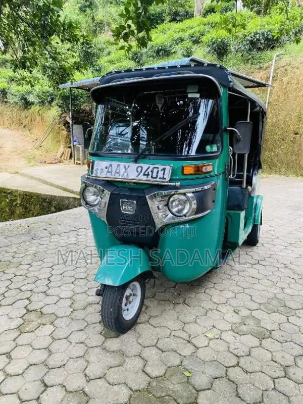 Bajaj 4 stroke 2015 Three Wheel (Used)