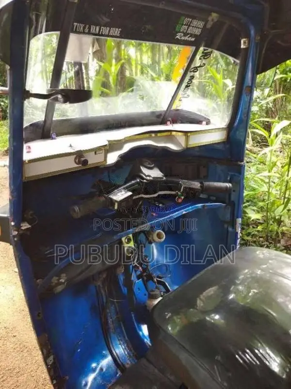Bajaj 4 Stroke 2008 Three Wheel (Used)