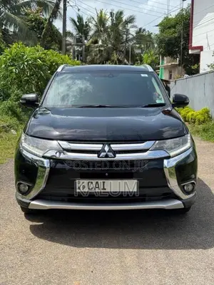 Mitsubishi Outlander 2015 SUV (Used)