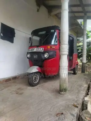 Bajaj 4 Stroke 2015 Three Wheel (Used)