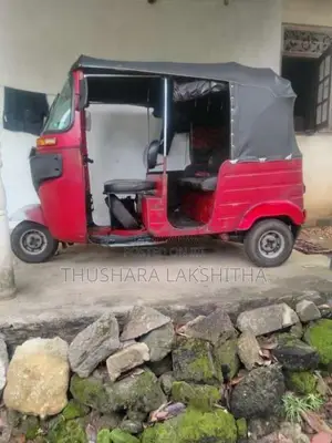 Bajaj 4 Stroke 2015 Three Wheel (Used)