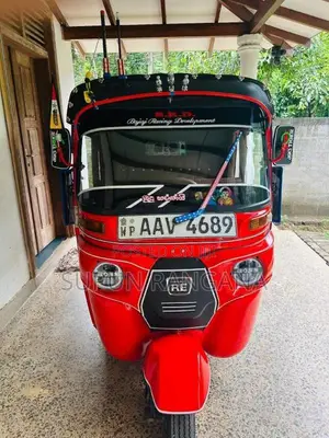 Bajaj RE 205 2014 Three Wheel (Used)