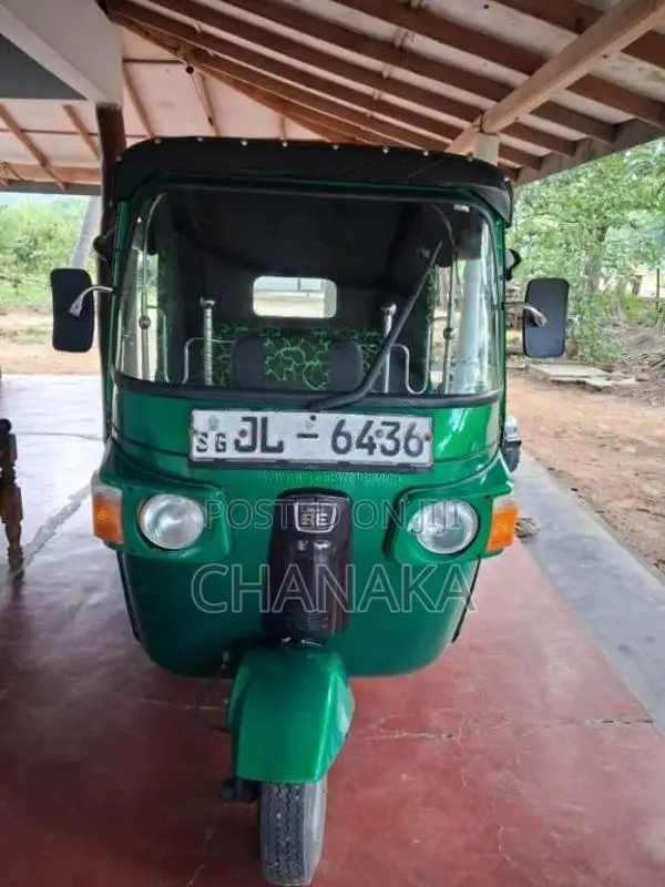 Bajaj RE 2 Stroke 2004 Three Wheel (Used)