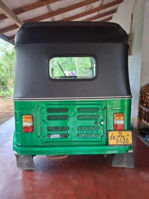 Bajaj RE 2 Stroke 2004 Three Wheel (Used)