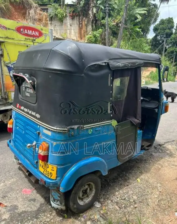 Bajaj RE 2011 Three Wheel (Used)