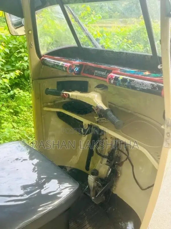 Bajaj 2 stroke 2001 Three Wheel (Used)