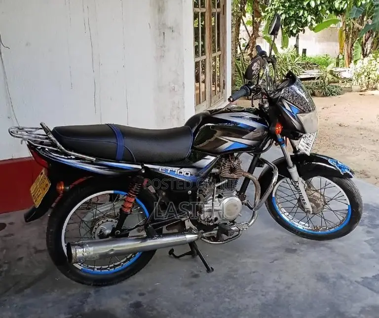 Bajaj CT-100 2011 Motorbike (Used)