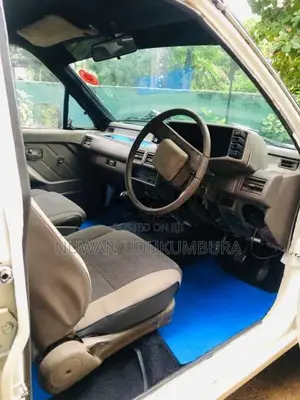 Isuzu Double Cab 1982 Pickup (Used)