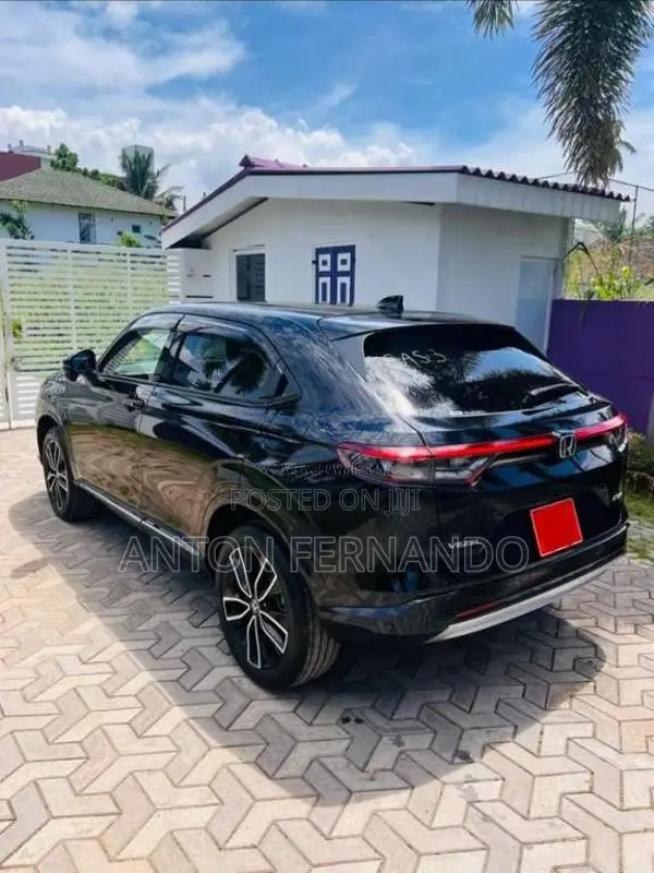 Honda Vezel 2023 SUV (Used)