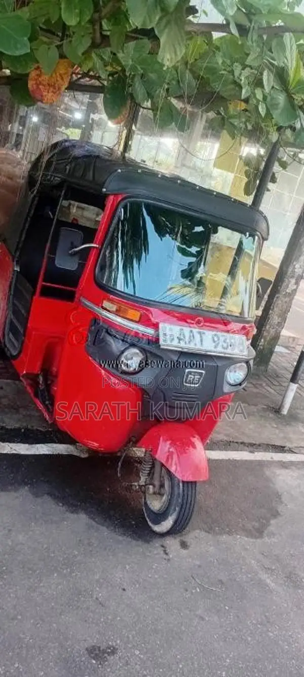 Bajaj RE 2015 Three Wheel (Used)