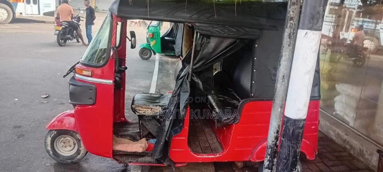 Bajaj RE 2015 Three Wheel (Used)
