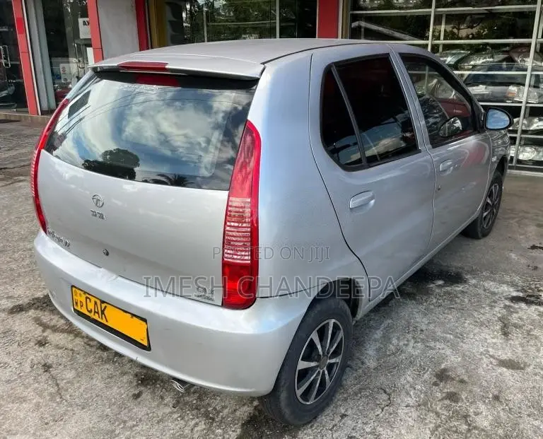 Tata Indica 2015 Car (Used)
