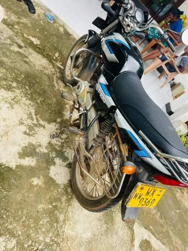 Bajaj CT-100 2011 Motorbike (Used)