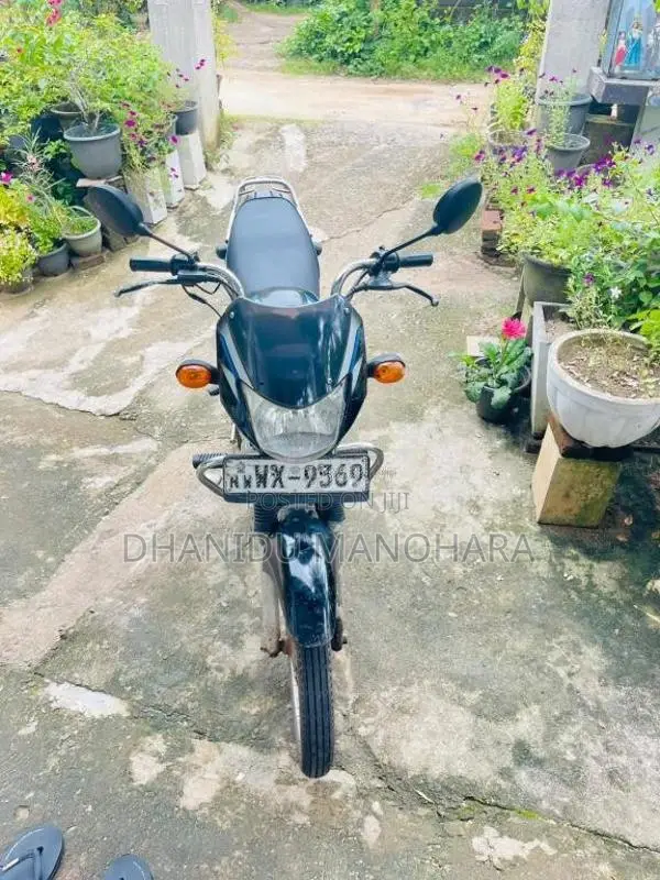 Bajaj CT-100 2011 Motorbike (Used)