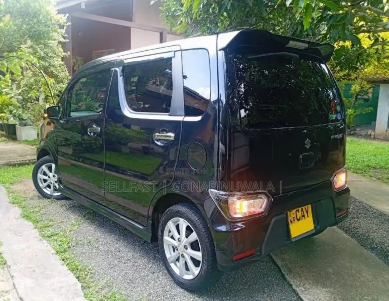 Suzuki Wagon R Stingray 2018 Car (Used)