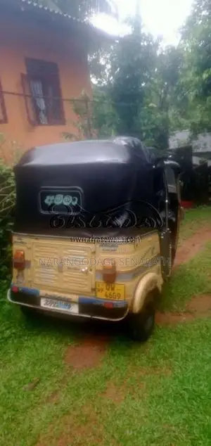 Bajaj 4 Stroke 2009 Three Wheel (Used)