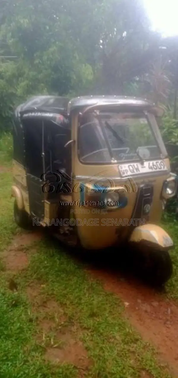 Bajaj 4 Stroke 2009 Three Wheel (Used)
