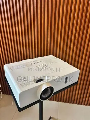 Panasonic Pt-Vx425 Projector