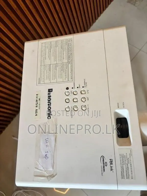 Panasonic Pt-Vx425 Projector