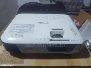 Epson EB-X31 Daylight Projector .