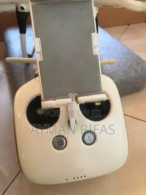 DJI Phantom 4