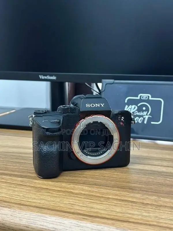 Sony A7RIII Mirrorless Camera