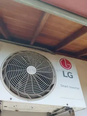 LG 12000BTU Smart Inverter