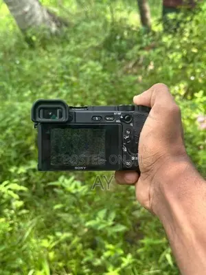 Sony A6400 + 16–50MM Lens