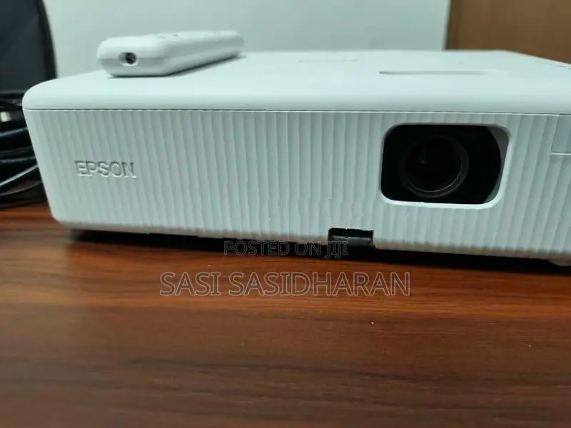 Epson CO-W01 Projector