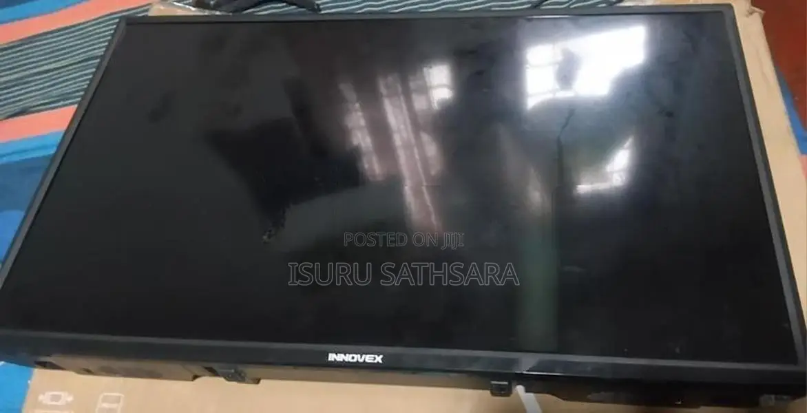 Innovex 32" TV