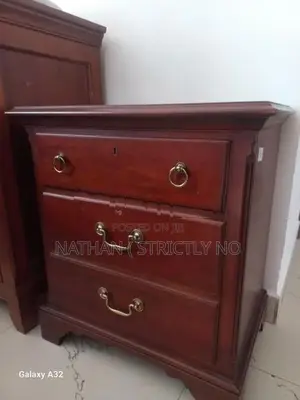 Drexel Heritage Chest Of Drawers