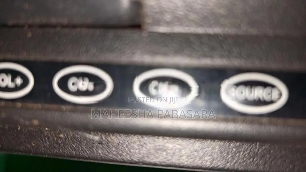Innovex 32 Inch DLED Tv for Parts (Model: ITVE3202T)