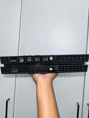 Sony PS4 500GB Controller