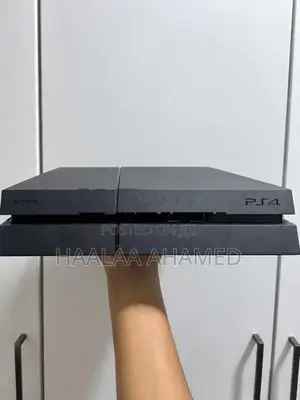 Sony PS4 500GB Controller
