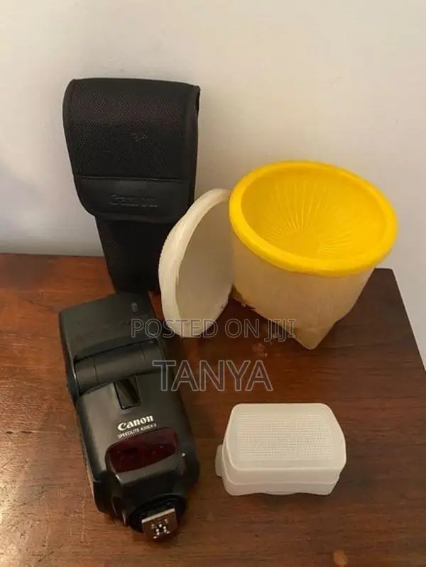 Canon 430 Exspeed Flash+ Timer Remote Table Top Dolly Camera Asist.