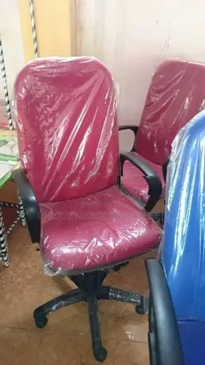 PIYESTRA PREMIUM HI-BK MANAGING CHAIR