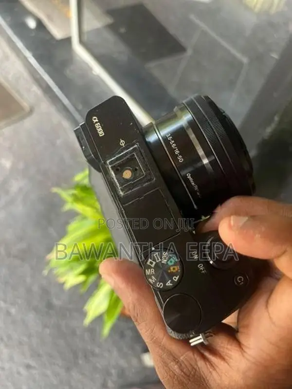 Sony A6000 Mirrorless Digital Camera 24.3MP