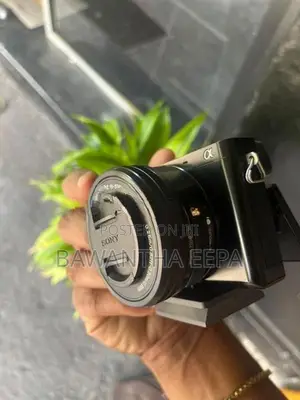 Sony A6000 Mirrorless Digital Camera 24.3MP