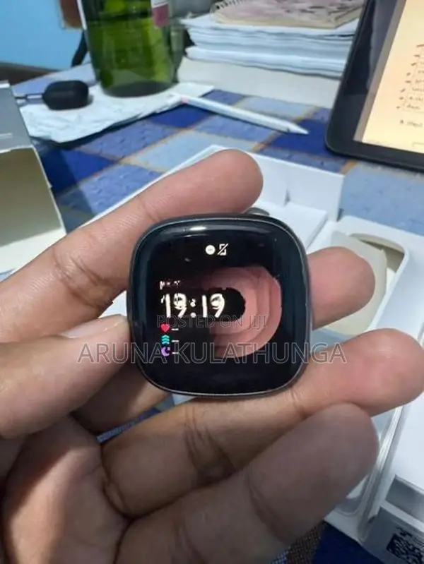 Google Fitbit Versa 4
