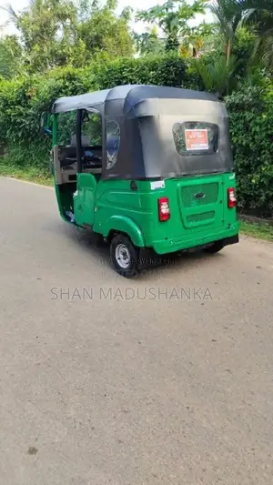 Bajaj RE 2026 Three Wheel (Used)