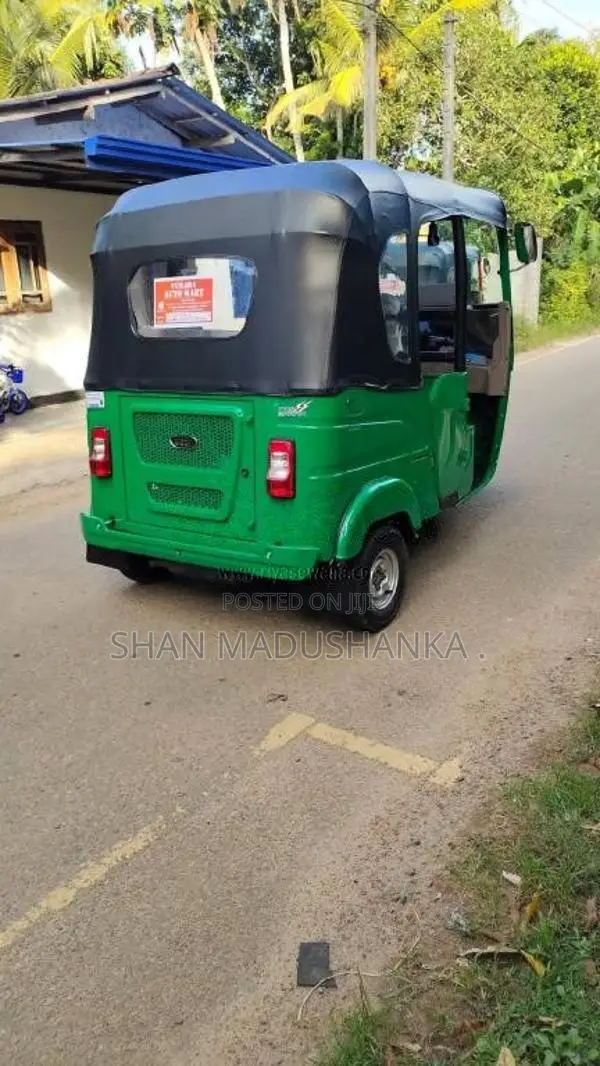Bajaj RE 2026 Three Wheel (Used)