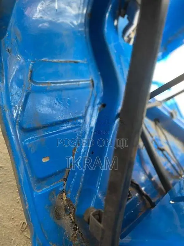 Bajaj 2 Stroke 2000 Three Wheel (Used)