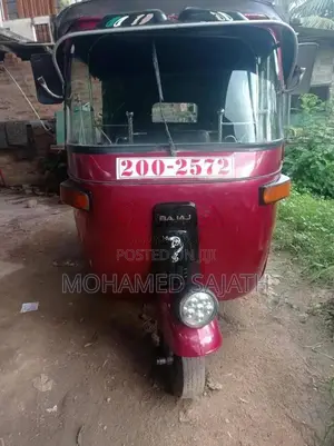 Bajaj RE 2 Stroke 1999 Three Wheel (Used)