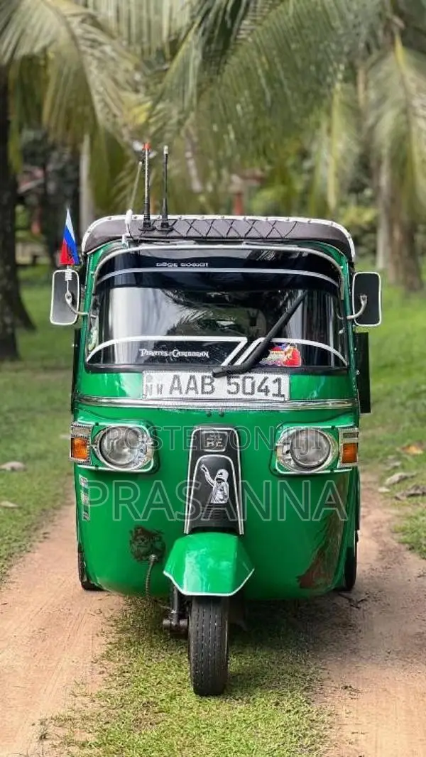 Bajaj RE 205 2012 Three Wheel (Used)