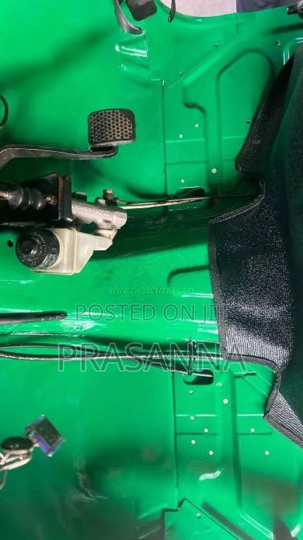 Bajaj RE 205 2012 Three Wheel (Used)