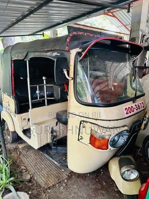 Bajaj 2 Stroke 1995 Three Wheel (Used)
