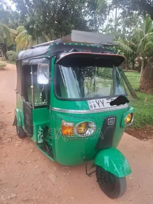 Bajaj RE 205 2012 Three Wheel (Used)