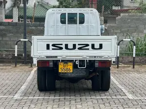Isuzu NHR 2002 Lorry (Used)