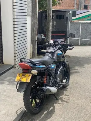 Bajaj Discover 2005 Motorbike (Used)